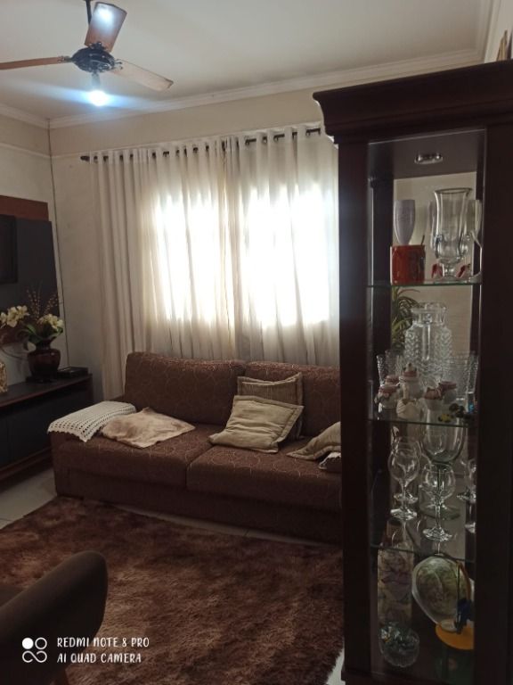 Imagem Casa com 3 Quartos à Venda, 90 m²em Jardim Residencial Vetorasso - São José do Rio Preto Imagem Casa com 3 Quartos à Venda, 90 m²em Jardim Residencial Vetorasso - São José do Rio Preto