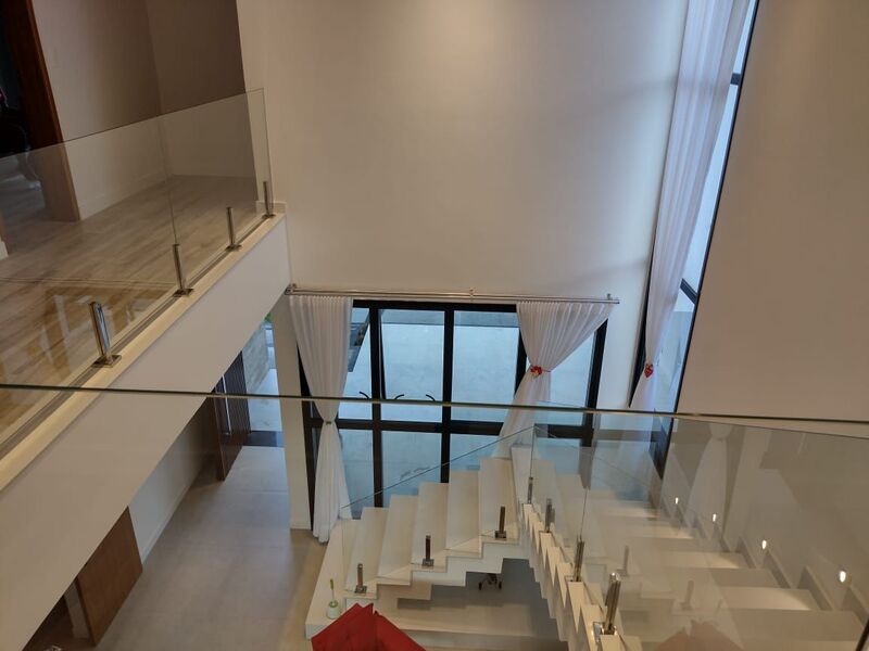 Imagem Casa de Condomínio com 4 Quartos à Venda, 265 m²em Jardim Novo Mundo - Jundiaí