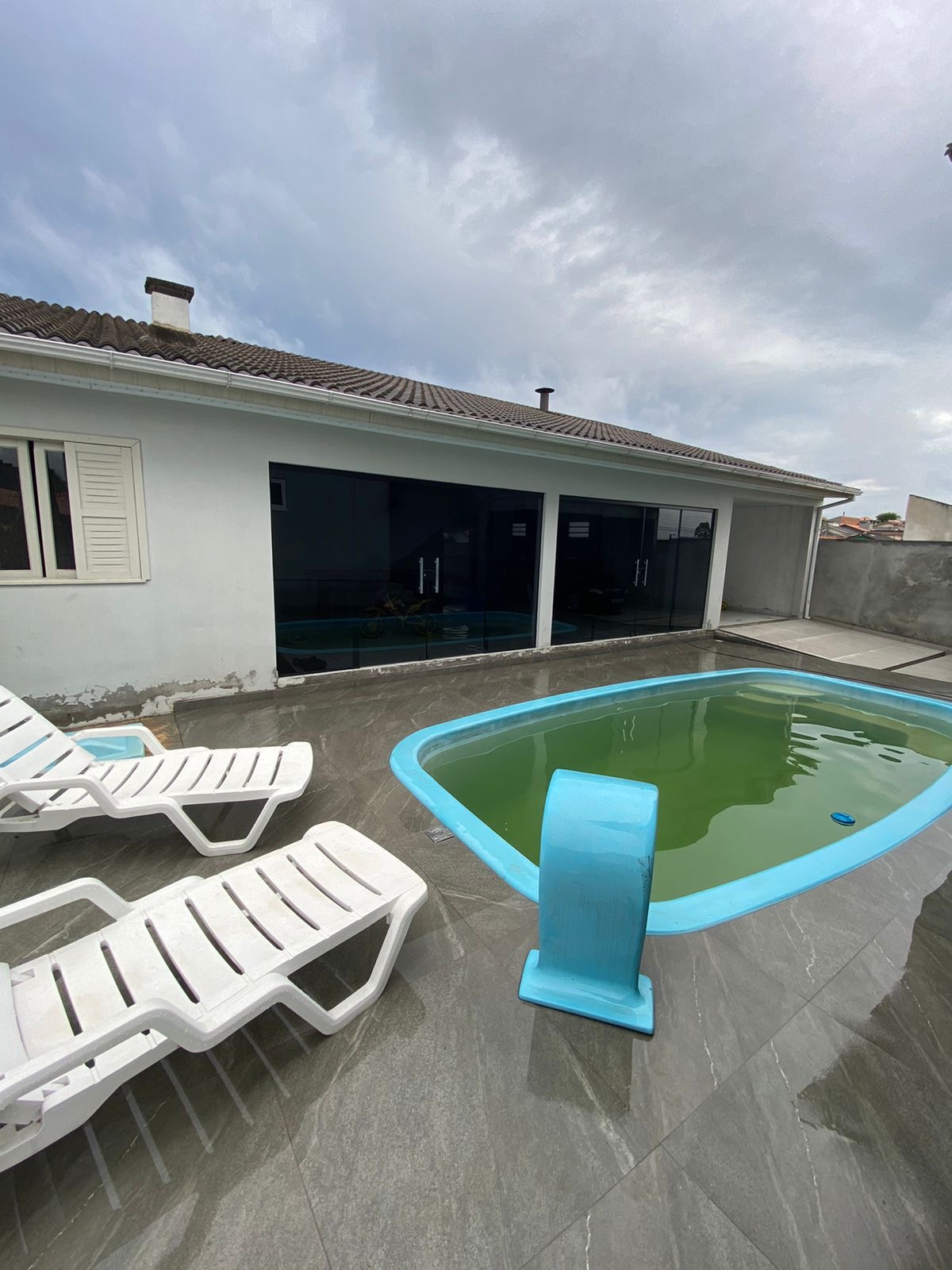 Casa com 3 Quartos à Venda, 236 m²em Demboski - Criciúma