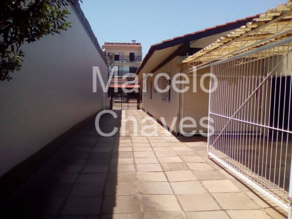 Imagem Casa com 3 Quartos à Venda, 250 m² em Medianeira - Porto Alegre Imagem Casa com 3 Quartos à Venda, 250 m² em Medianeira - Porto Alegre