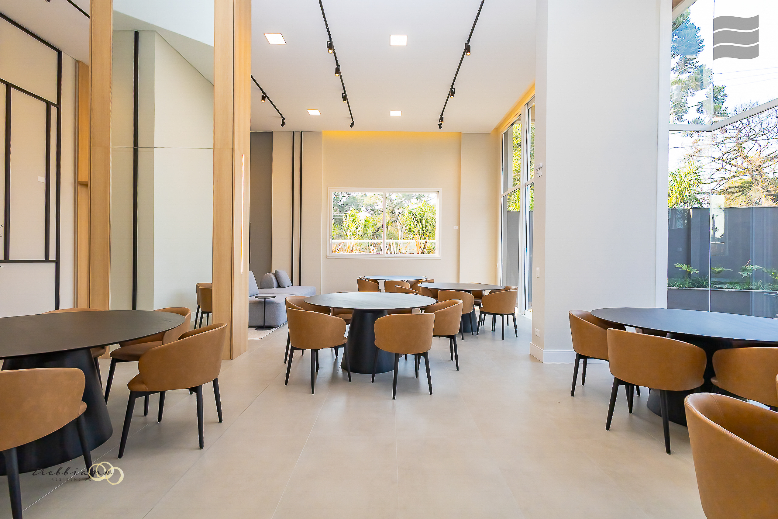 Imagem Apartamento com 2 Quartos à Venda, 75 m²em Mossunguê - CURITIBA