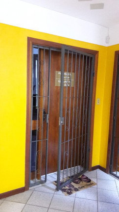 Sala Comercial à Venda, 30 m² em Passo da Areia - Porto Alegre