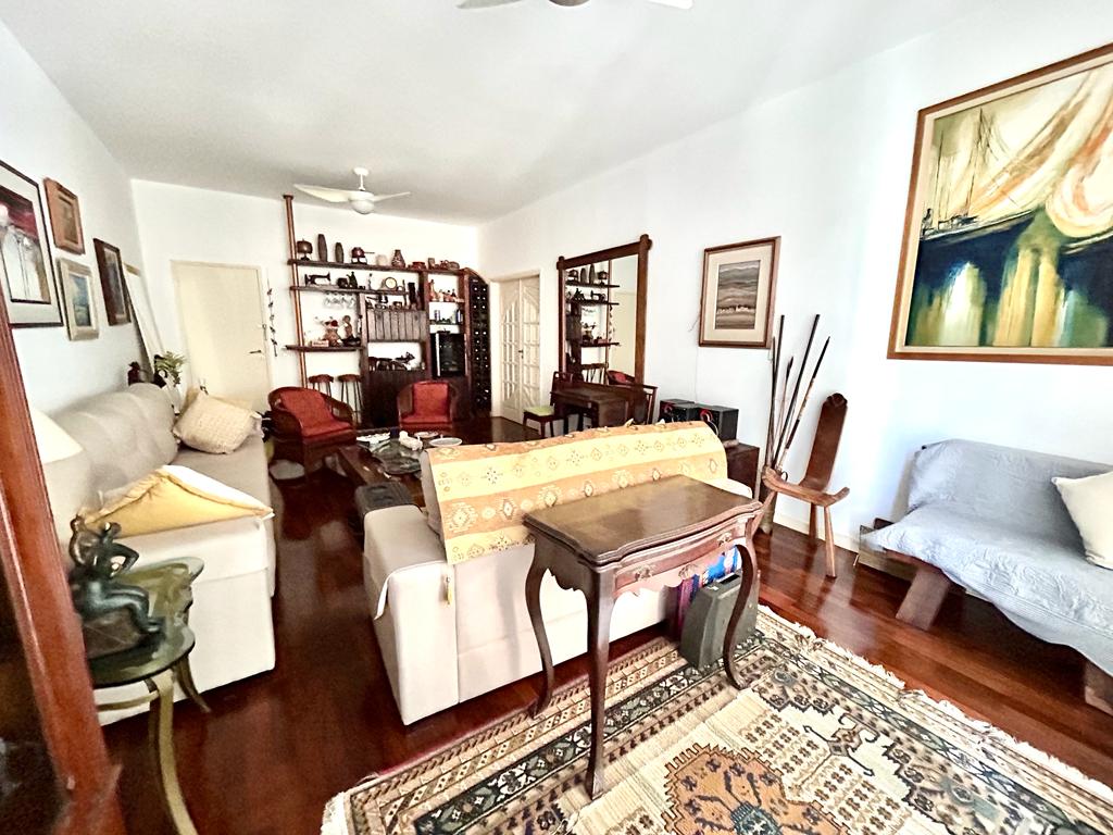 Imagem Apartamento com 4 Quartos à Venda, 190 m²em Icaraí - Niterói