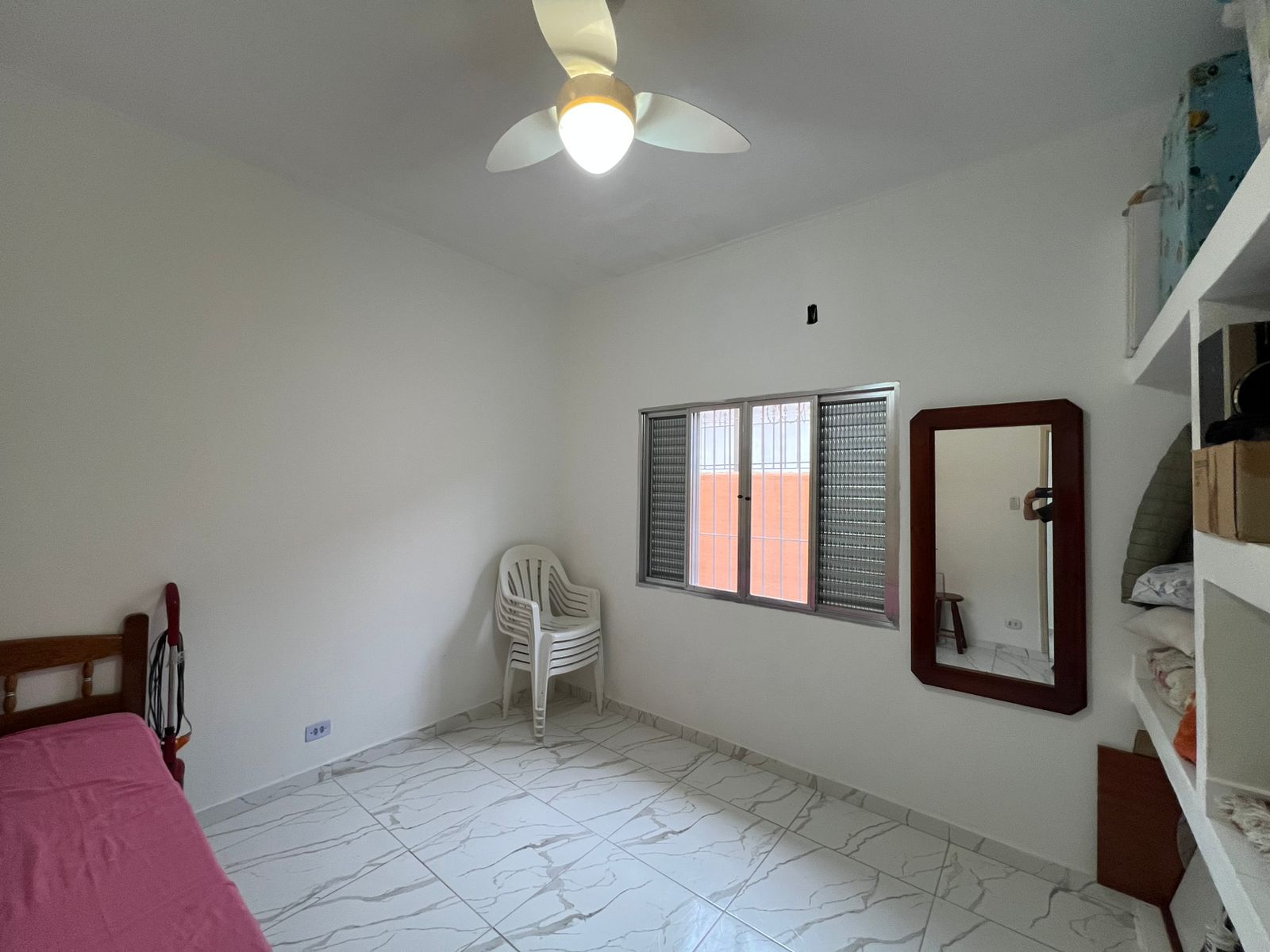 Imagem Casa com 3 Quartos à Venda, 165 m² em Caiçara - Praia Grande Imagem Casa com 3 Quartos à Venda, 165 m² em Caiçara - Praia Grande