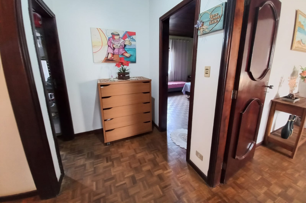 Imagem Casa com 3 Quartos à Venda, 265 m²em Oficinas - Ponta Grossa