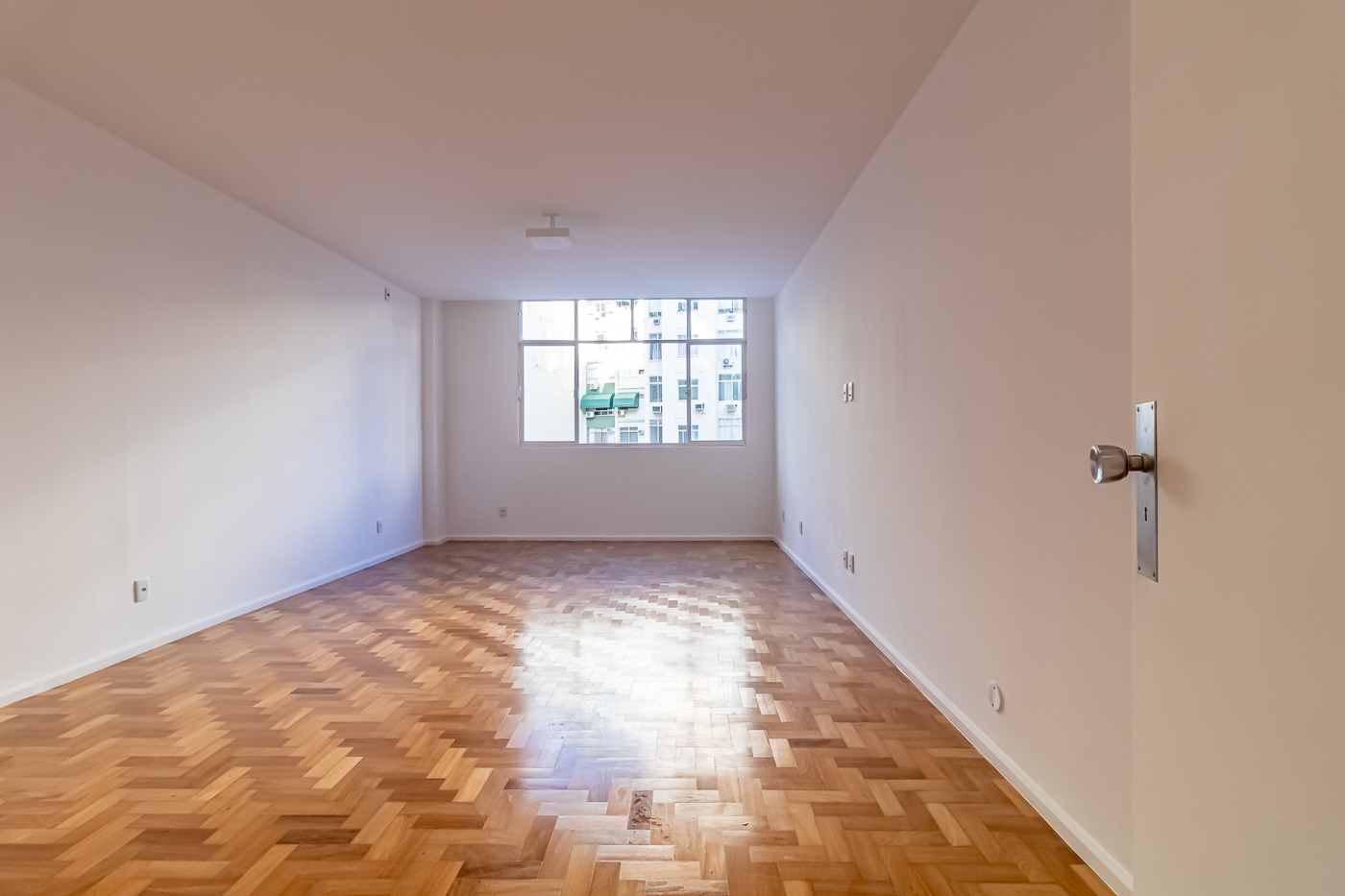 Imagem Apartamento com 4 Quartos à Venda ou Temporada, 330 m²em Copacabana - Rio de Janeiro Imagem Apartamento com 4 Quartos à Venda ou Temporada, 330 m²em Copacabana - Rio de Janeiro
