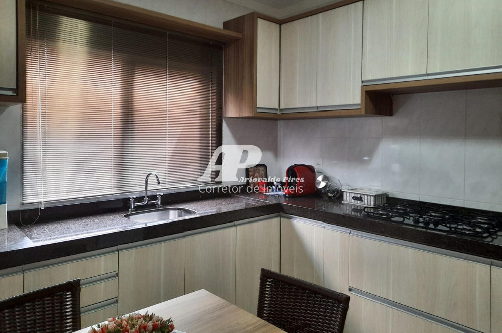Imagem Sobrado com 3 Quartos à Venda ou Temporada, 90 m²em Jardim Carvalho - Ponta Grossa