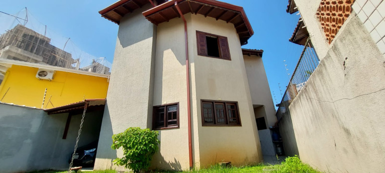 Imagem Sobrado com 4 Quartos à Venda, 205 m²em Martim de Sá  - Caraguatatuba