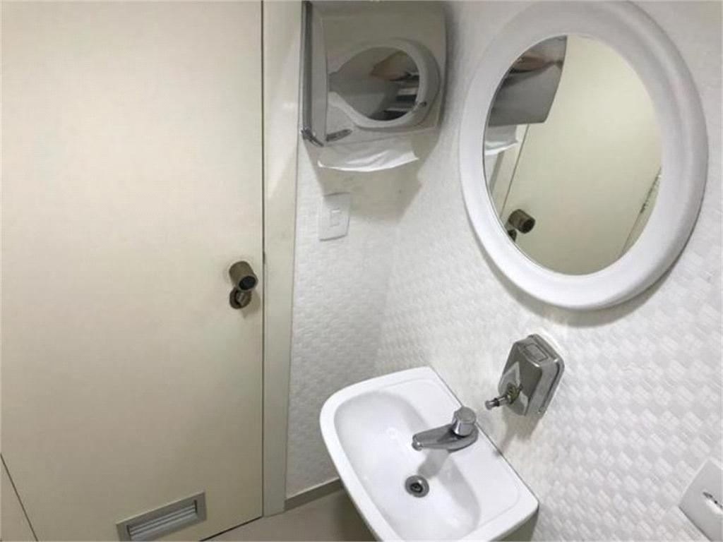 Imagem Sala Comercial à Venda, 31 m²em Moema - São Paulo Imagem Sala Comercial à Venda, 31 m²em Moema - São Paulo