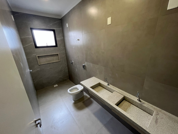 Imagem Casa com 3 Quartos à Venda, 300 m² em Jardim Inconfidência - Uberlândia