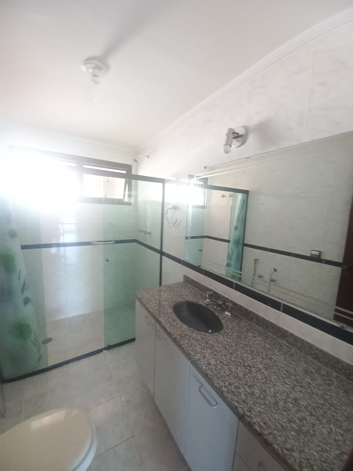 Imagem Apartamento com 3 Quartos à Venda, 132 m²em Cambuí - Campinas Imagem Apartamento com 3 Quartos à Venda, 132 m²em Cambuí - Campinas