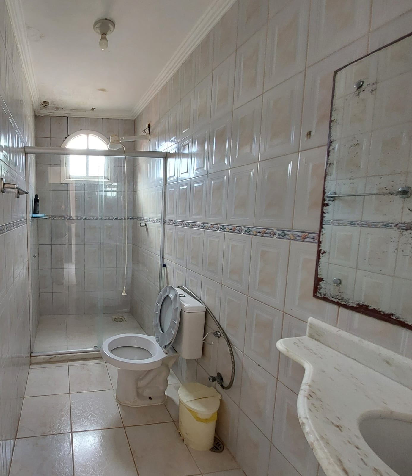 Imagem Casa de Condomínio com 4 Quartos à Venda, 250 m²em Jardim Placaford - Salvador Imagem Casa de Condomínio com 4 Quartos à Venda, 250 m²em Jardim Placaford - Salvador