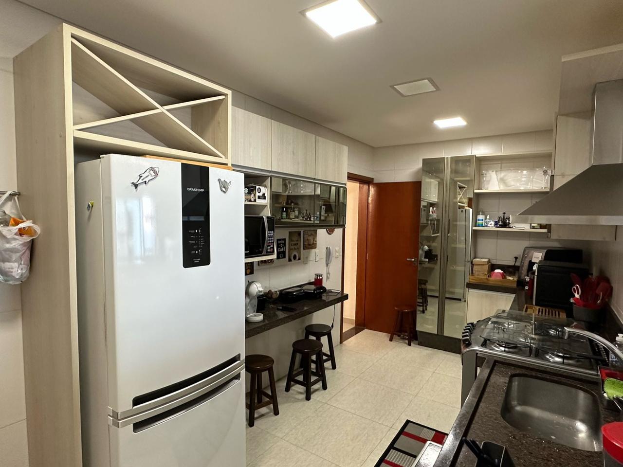 Imagem Apartamento com 4 Quartos à Venda, 232 m² em Guilhermina - Praia Grande