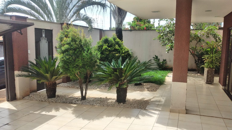Imagem Sobrado com 4 Quartos à Venda, 358 m²em Residencial Balneário - Goiânia