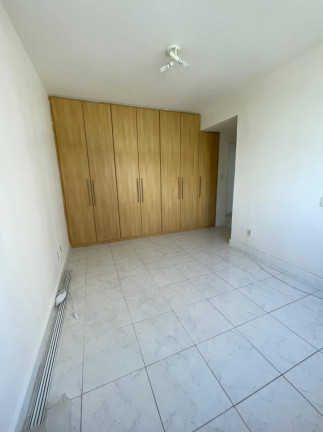 Imagem Apartamento com 3 Quartos à Venda, 194 m² em Barra - Salvador Imagem Apartamento com 3 Quartos à Venda, 194 m² em Barra - Salvador