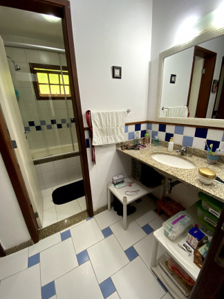 Imagem Casa de Condomínio com 4 Quartos à Venda, 250 m² em Maria Paula - Niterói