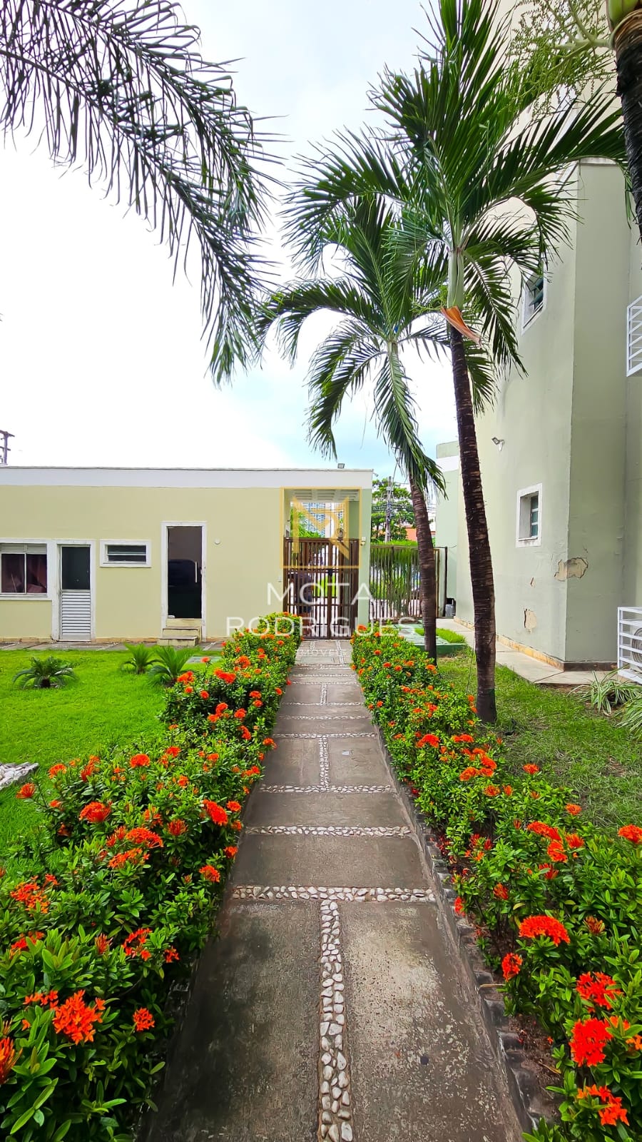 Imagem Casa de Condomínio com 3 Quartos à Venda, 120 m² em Engenheiro Luciano Cavalcante - Fortaleza Imagem Casa de Condomínio com 3 Quartos à Venda, 120 m² em Engenheiro Luciano Cavalcante - Fortaleza