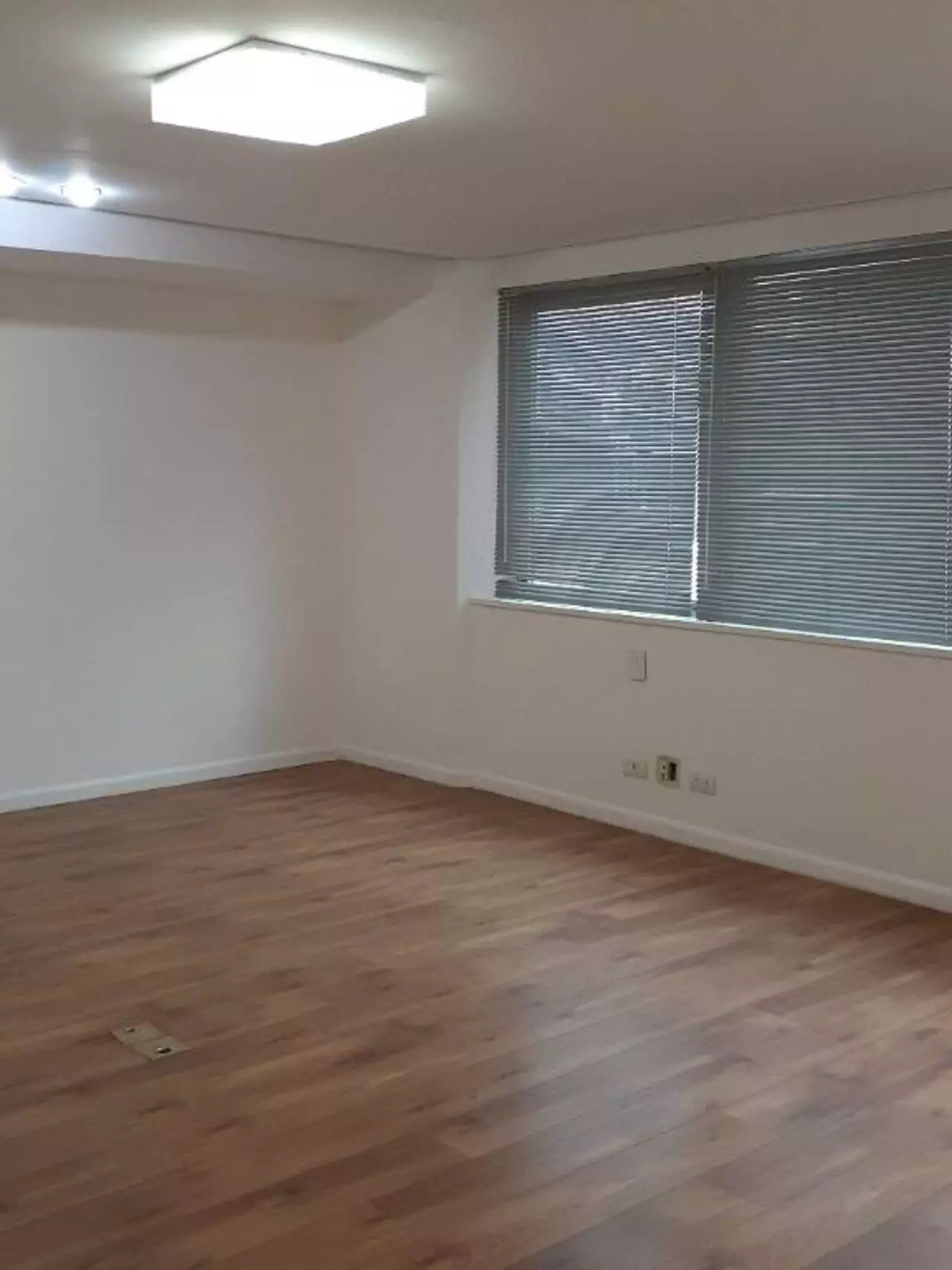 Imagem Sala Comercial à Venda ou Locação, 204 m² em Cidade Monções - São Paulo