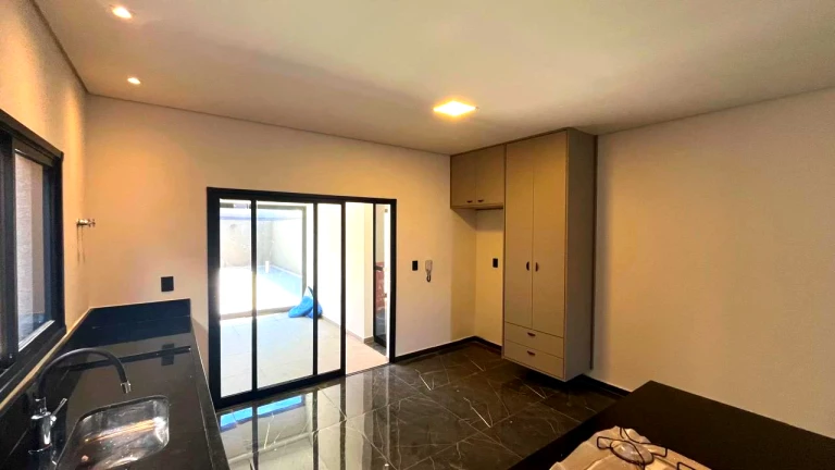 Imagem Sobrado com 3 Quartos à Venda ou Locação, 160 m² em Vila Petrópolis - Atibaia Imagem Sobrado com 3 Quartos à Venda ou Locação, 160 m² em Vila Petrópolis - Atibaia