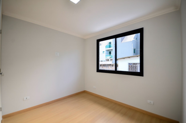 Imagem Sobrado com 3 Quartos à Venda,  em Cajuru - Curitiba