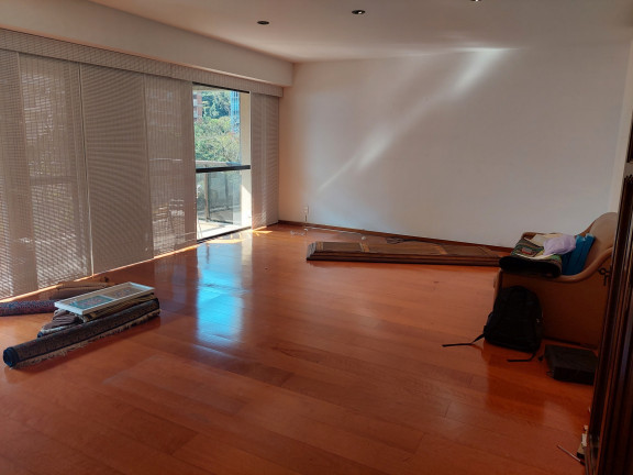 Imagem Apartamento com 4 Quartos à Venda, 227 m² em Lagoa - Rio de Janeiro Imagem Apartamento com 4 Quartos à Venda, 227 m² em Lagoa - Rio de Janeiro