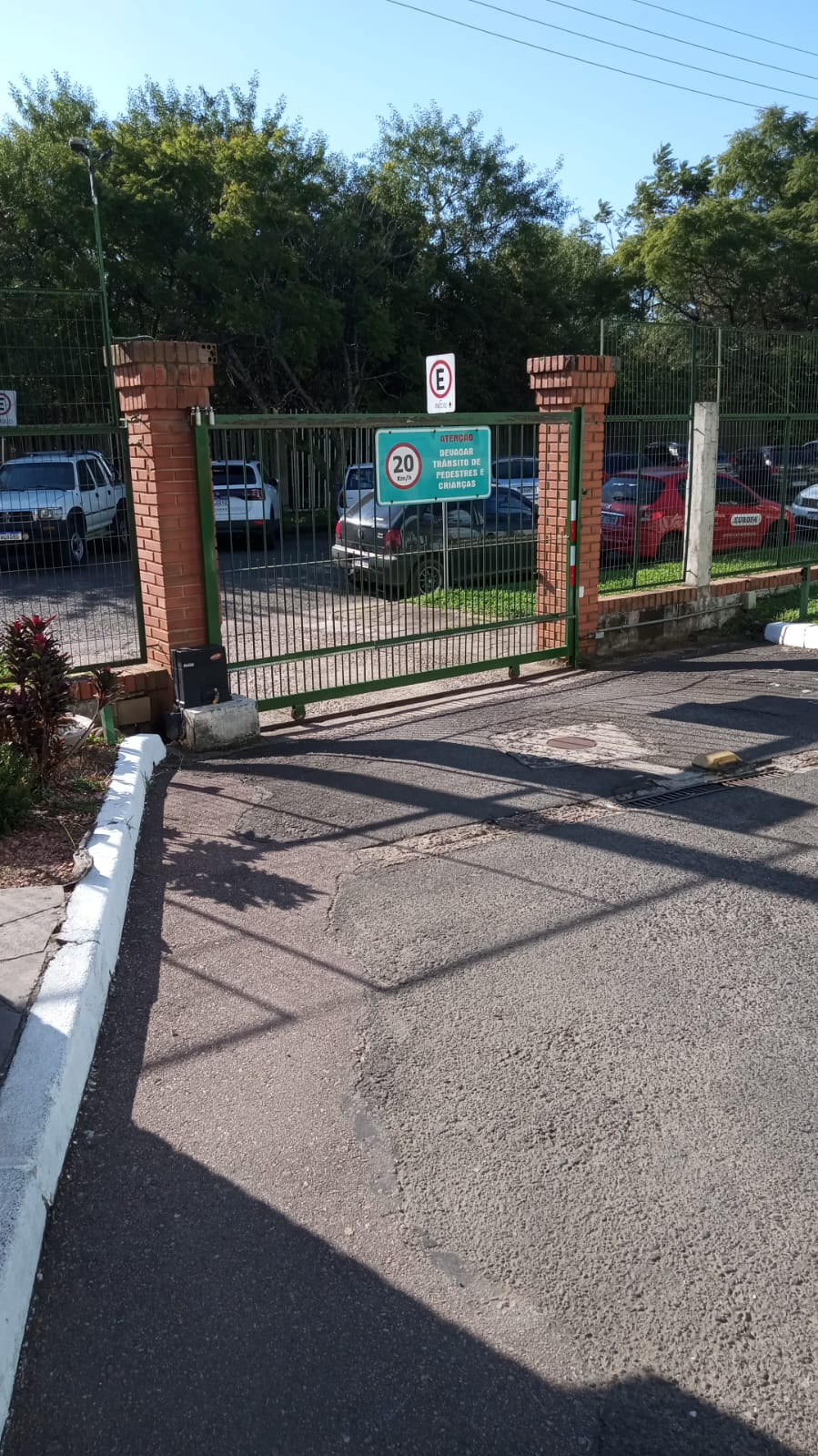 Imagem Apartamento com 2 Quartos à Venda, 52 m² em Morro Santana - Porto Alegre