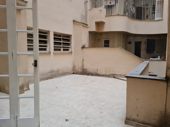 Imagem Apartamento com 2 Quartos à Venda, 121 m² em Leme - Rio de Janeiro Imagem Apartamento com 2 Quartos à Venda, 121 m² em Leme - Rio de Janeiro