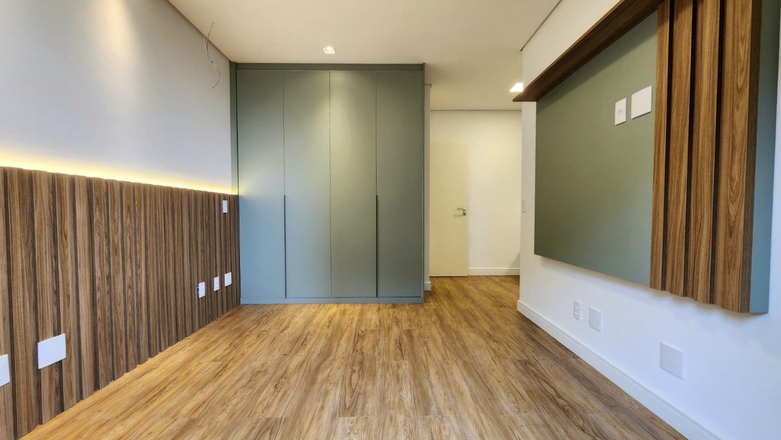 Imagem Apartamento com 4 Quartos à Venda, 251 m²em Pompéia - Santos Imagem Apartamento com 4 Quartos à Venda, 251 m²em Pompéia - Santos