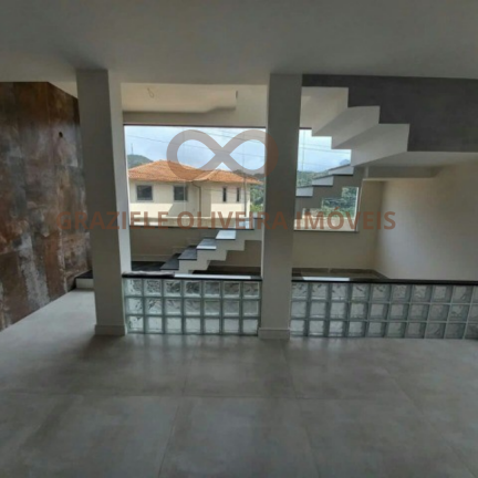 Imagem Casa com 5 Quartos à Venda, 600 m² em Golfe - Teresópolis