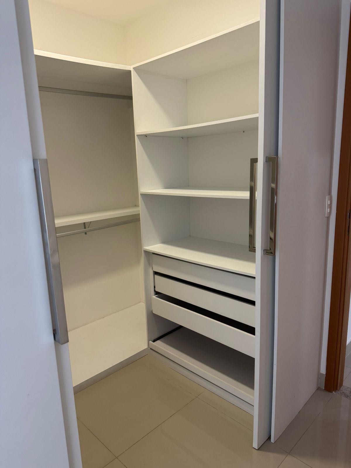 Imagem Apartamento com 4 Quartos à Venda ou Locação, 240 m² em Ilha do Retiro - Recife Imagem Apartamento com 4 Quartos à Venda ou Locação, 240 m² em Ilha do Retiro - Recife
