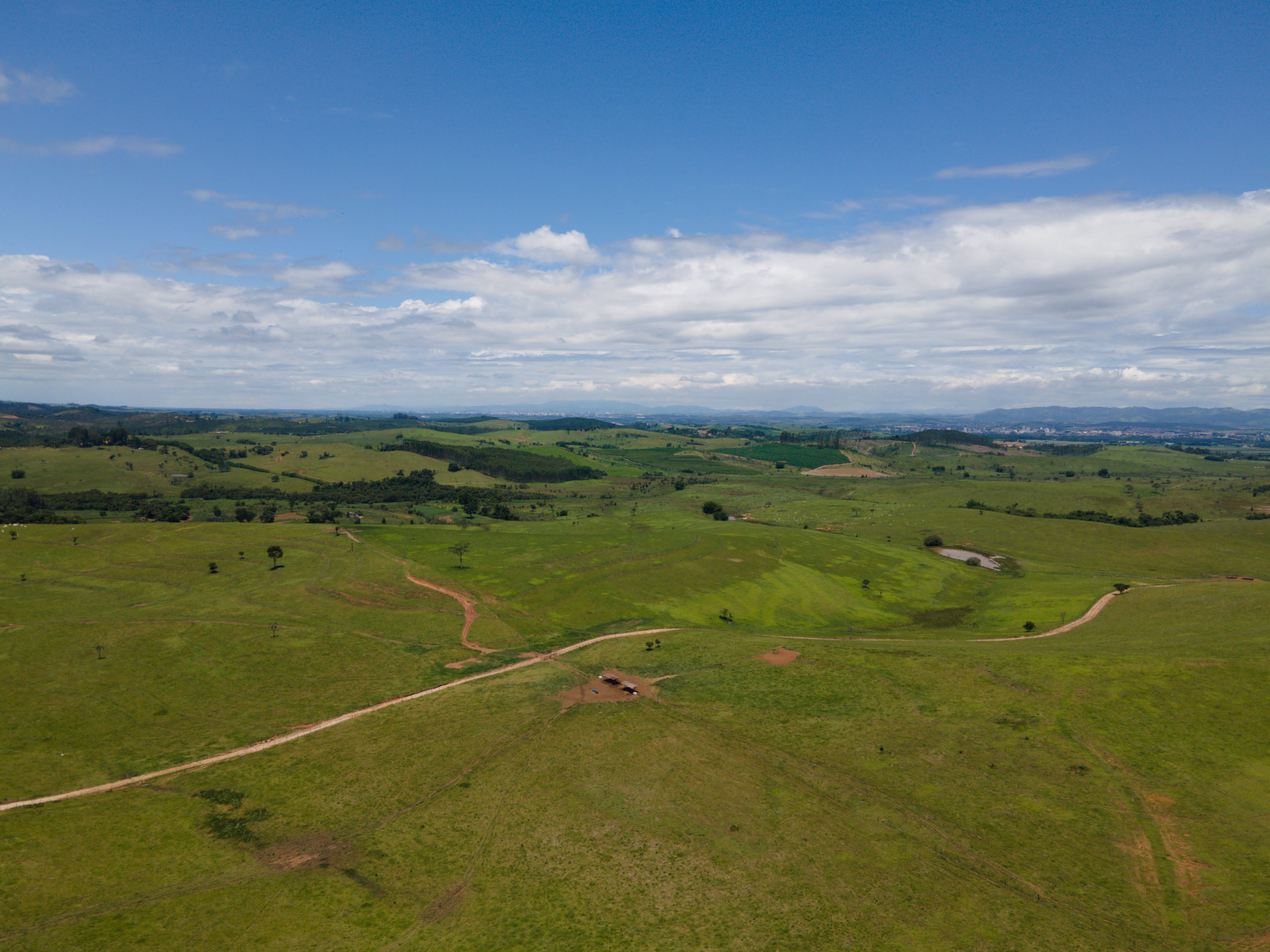 Imagem Chácara com 3 Quartos à Venda, 24.000 m² em Chácara Marambaia - Caçapava Imagem Chácara com 3 Quartos à Venda, 24.000 m² em Chácara Marambaia - Caçapava