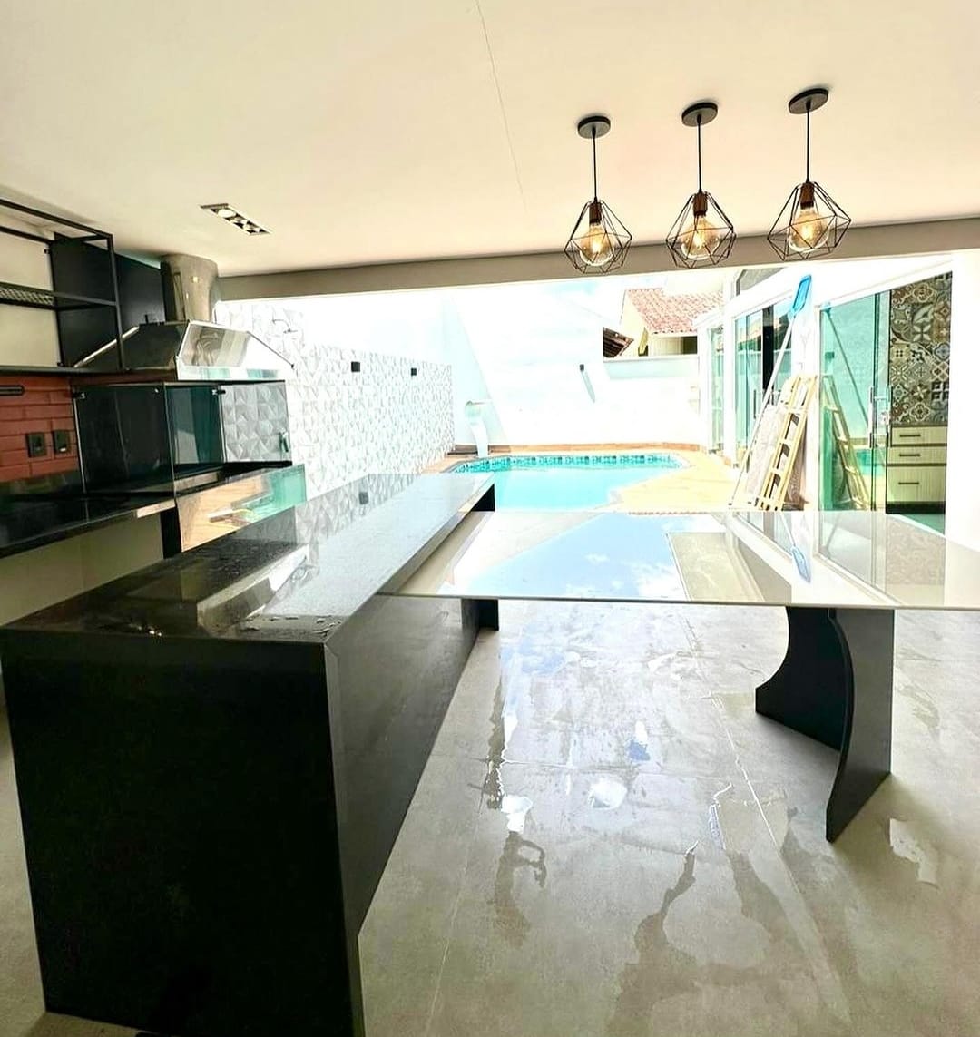 Imagem Casa de Condomínio com 3 Quartos à Venda, 161 m²em Flores - Manaus