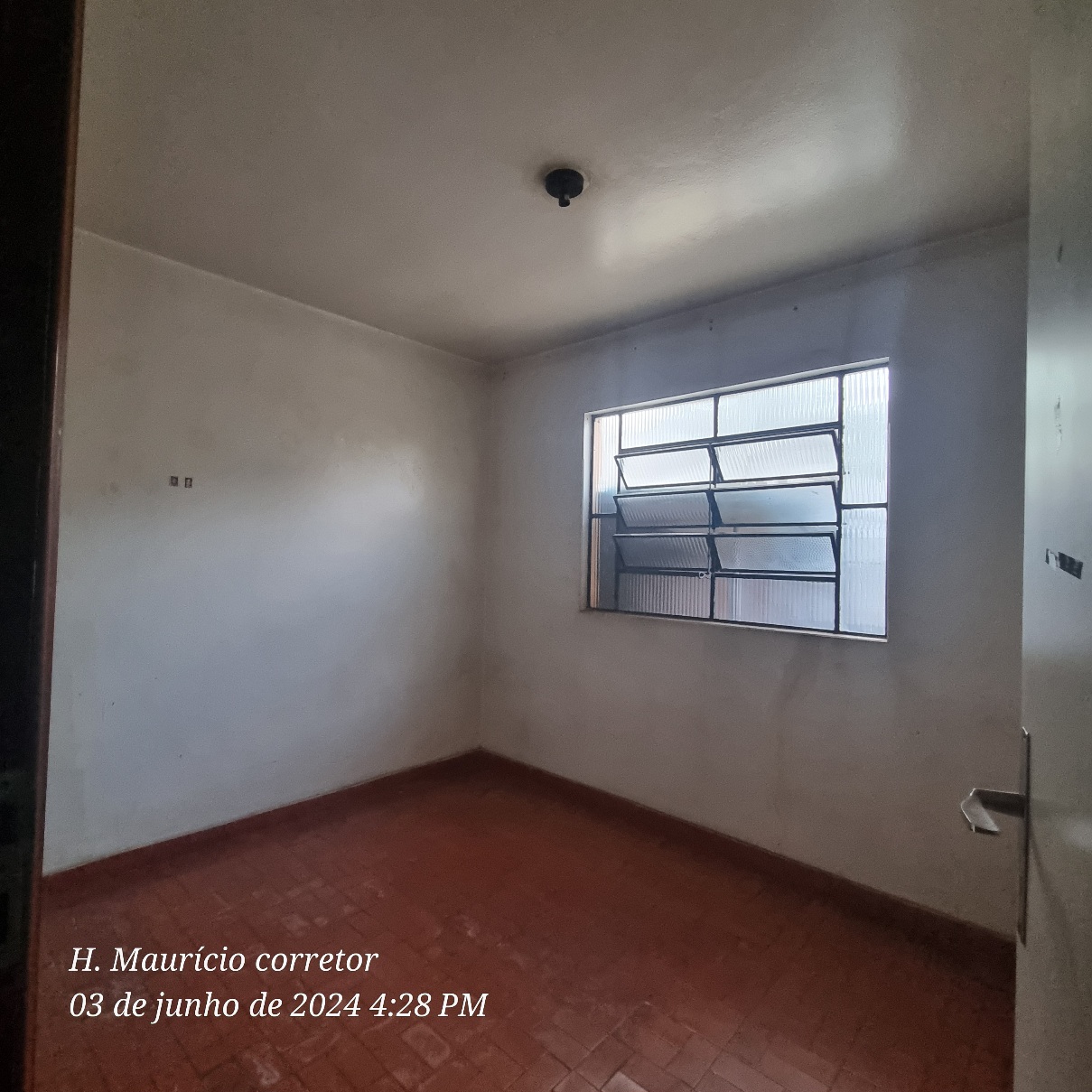 Imagem Casa com 6 Quartos à Venda, 220 m² em Vila Viana - Goiânia