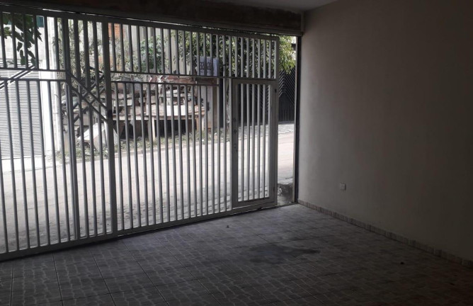 Casa com 3 Quartos para Alugar, 280 m²em Conjunto Habitacional Turística - São Paulo