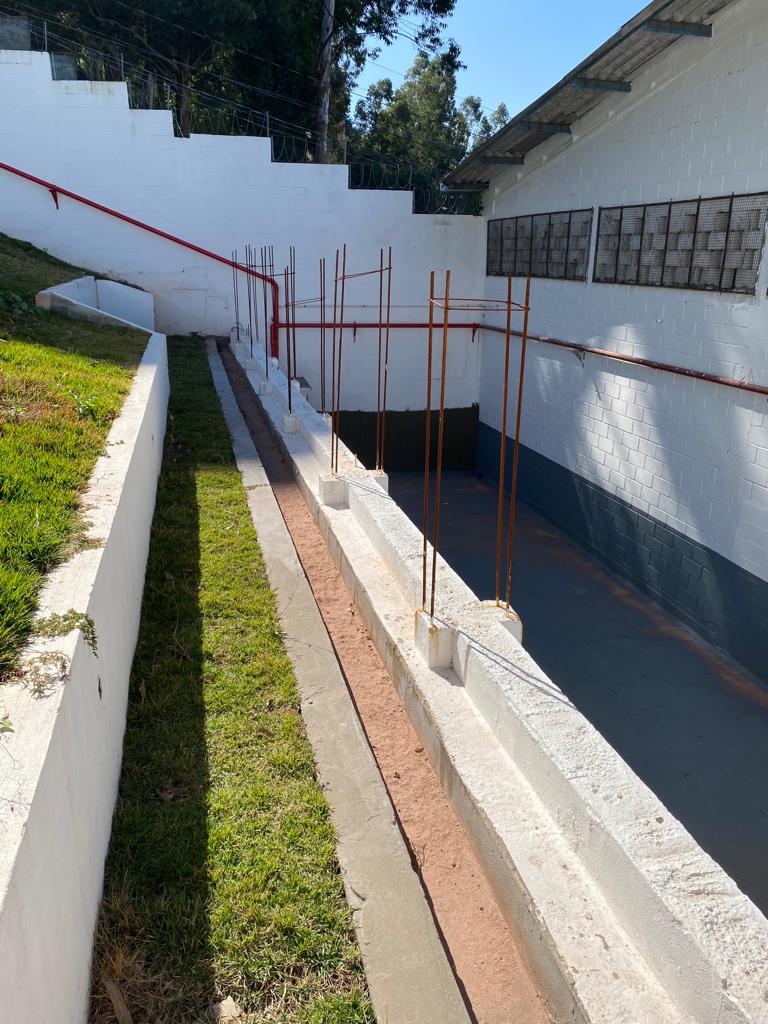 Imagem Galpão para Alugar, 1.300 m² em Jardim Henriqueta - Taboão da Serra Imagem Galpão para Alugar, 1.300 m² em Jardim Henriqueta - Taboão da Serra
