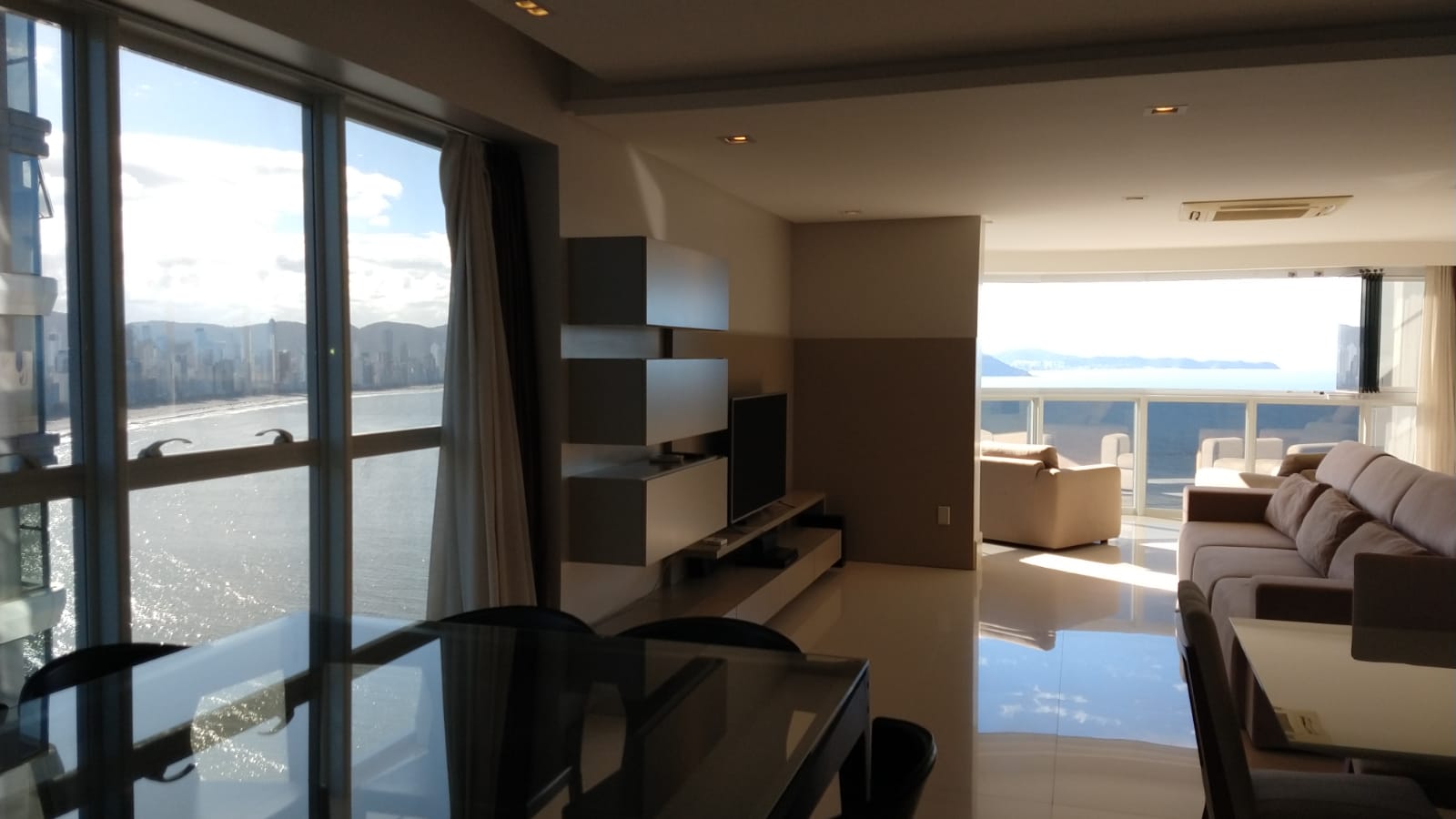 Imagem Apartamento com 4 Quartos à Venda, 237 m²em Centro - Balneário Camboriú