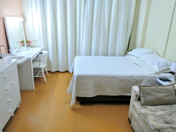 Imagem Apartamento com 1 Quarto à Venda, 36 m² em Copacabana - Rio de Janeiro Imagem Apartamento com 1 Quarto à Venda, 36 m² em Copacabana - Rio de Janeiro