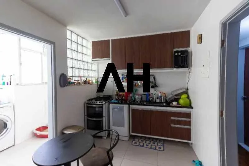 Imagem Apartamento com 3 Quartos à Venda, 110 m²em Santa Rosa - Niterói