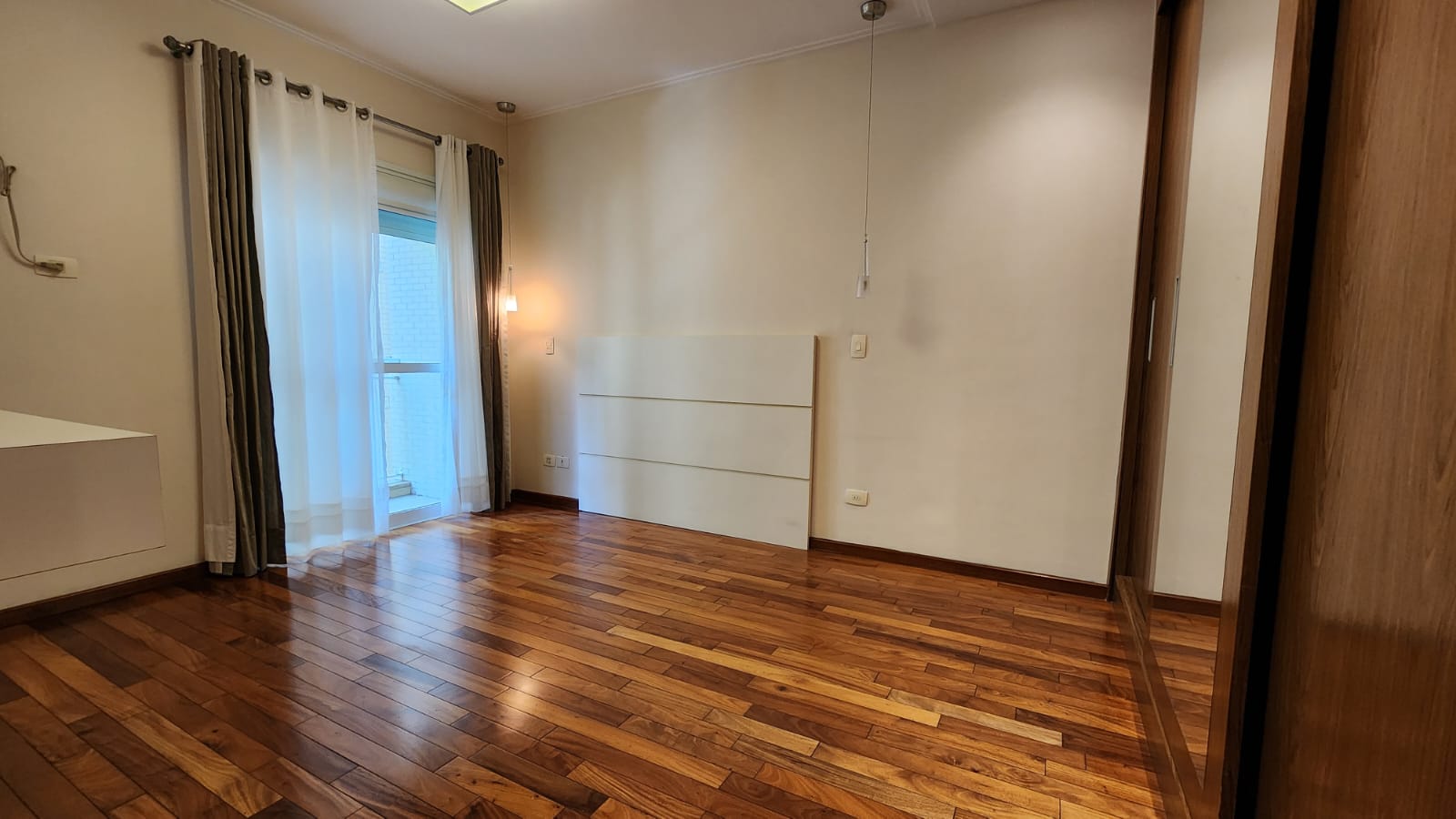 Imagem Apartamento com 3 Quartos para Alugar, 160 m²em Boqueirão - Santos Imagem Apartamento com 3 Quartos para Alugar, 160 m²em Boqueirão - Santos