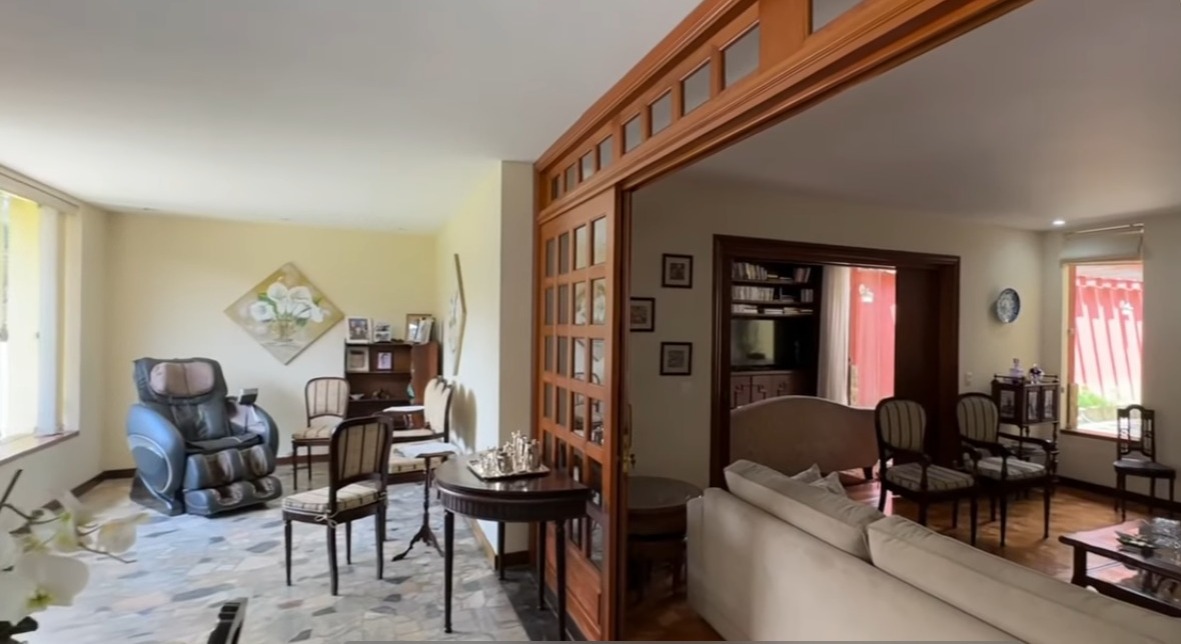 Imagem Casa com 4 Quartos à Venda, 441 m² em Castelanea - Petrópolis Imagem Casa com 4 Quartos à Venda, 441 m² em Castelanea - Petrópolis