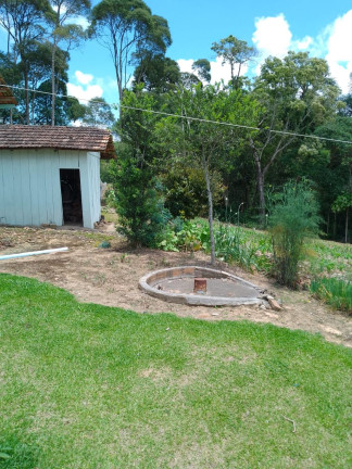 Imagem Chácara com 3 Quartos à Venda, 5.550 m² em AREIA BRANCA  - Agudos do Sul