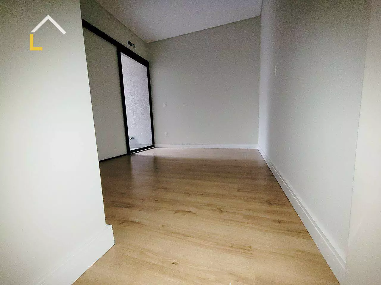 Imagem Sobrado com 3 Quartos à Venda, 157 m² em Anita Garibaldi - Joinville