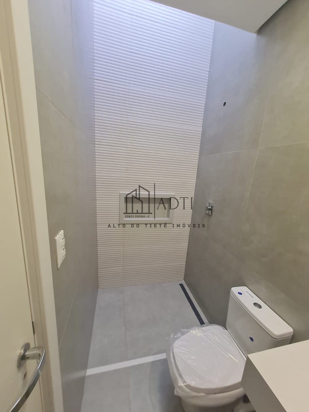 Imagem Casa de Condomínio com 3 Quartos à Venda, 205 m² em Cézar de Souza - Mogi das Cruzes Imagem Casa de Condomínio com 3 Quartos à Venda, 205 m² em Cézar de Souza - Mogi das Cruzes
