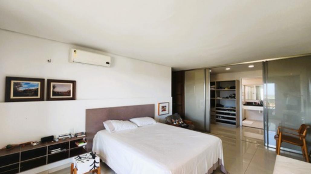 Imagem Apartamento com 3 Quartos à Venda, 248 m²em Guararapes - Fortaleza