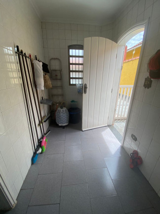Imagem Casa com 3 Quartos à Venda, 300 m² em Solemar - Praia Grande