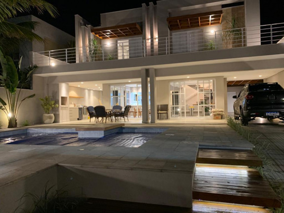 Casa com 5 Quartos à Venda, 238 m² em Jardim Imperador - Peruíbe