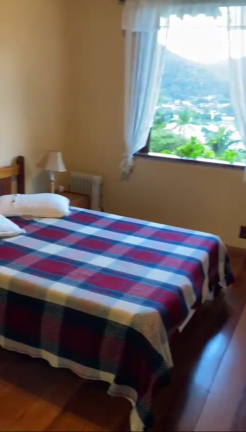 Imagem Casa de Condomínio com 4 Quartos à Venda, 351 m² em Carlos Guinle - Teresópolis