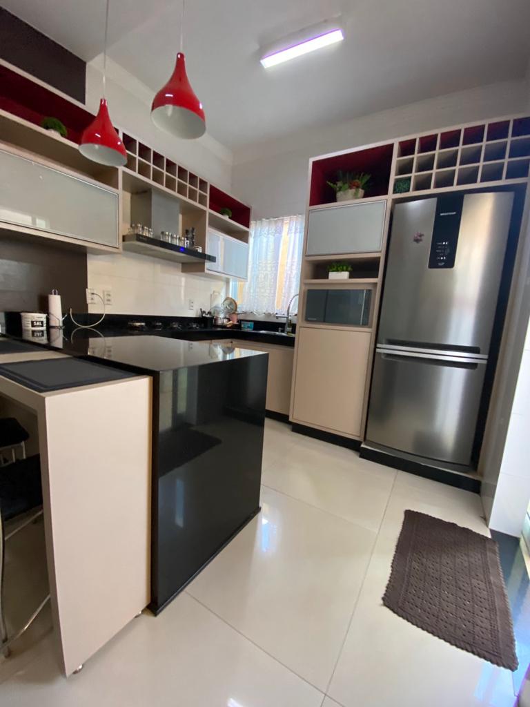 Imagem Sobrado com 5 Quartos à Venda, 250 m²em Residencial Humaitá - Goiânia