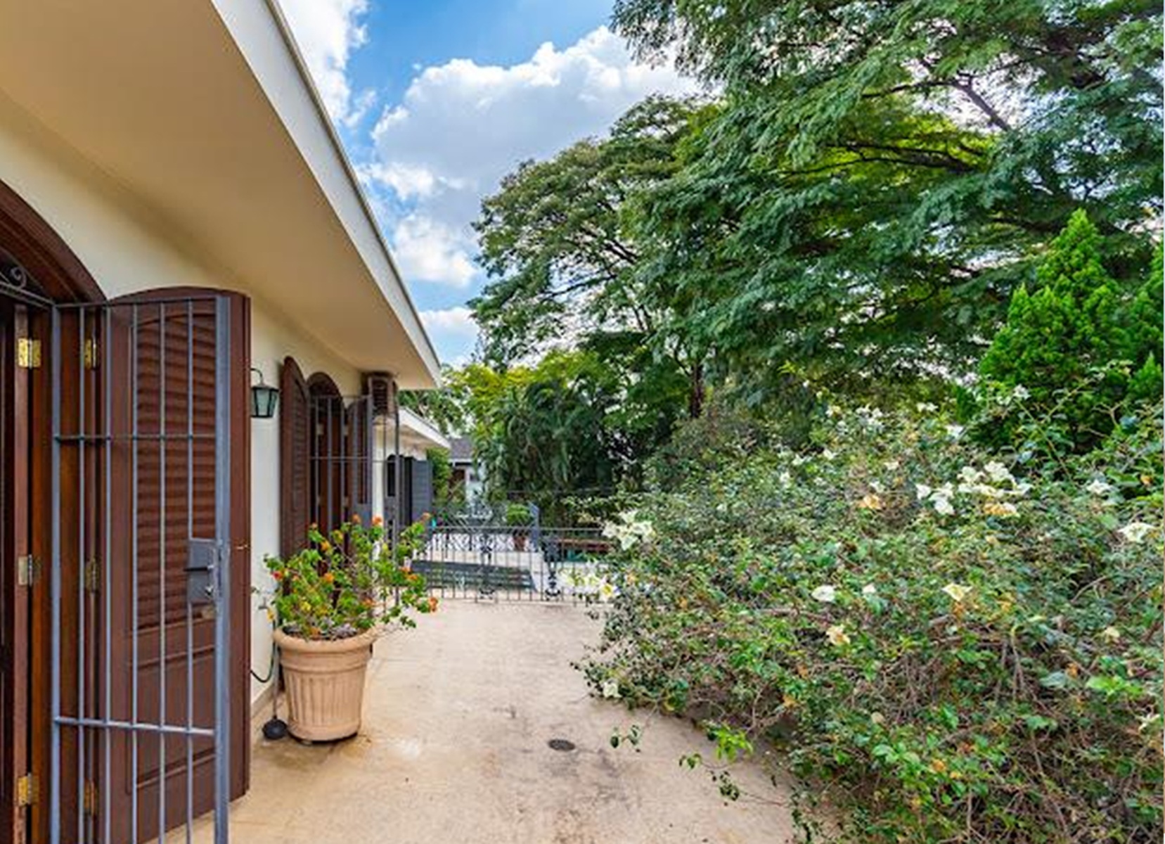 Imagem Sobrado com 4 Quartos à Venda, 363 m² em Granja Julieta - São Paulo