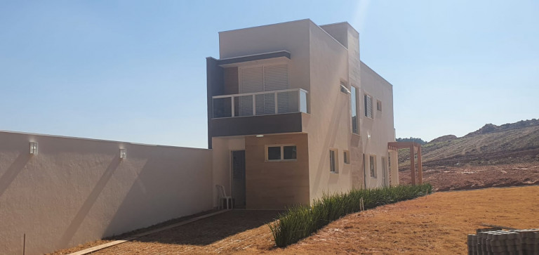 Imagem Terreno à Venda, 132 m² em Jardim do Golf I - Jandira Imagem Terreno à Venda, 132 m² em Jardim do Golf I - Jandira